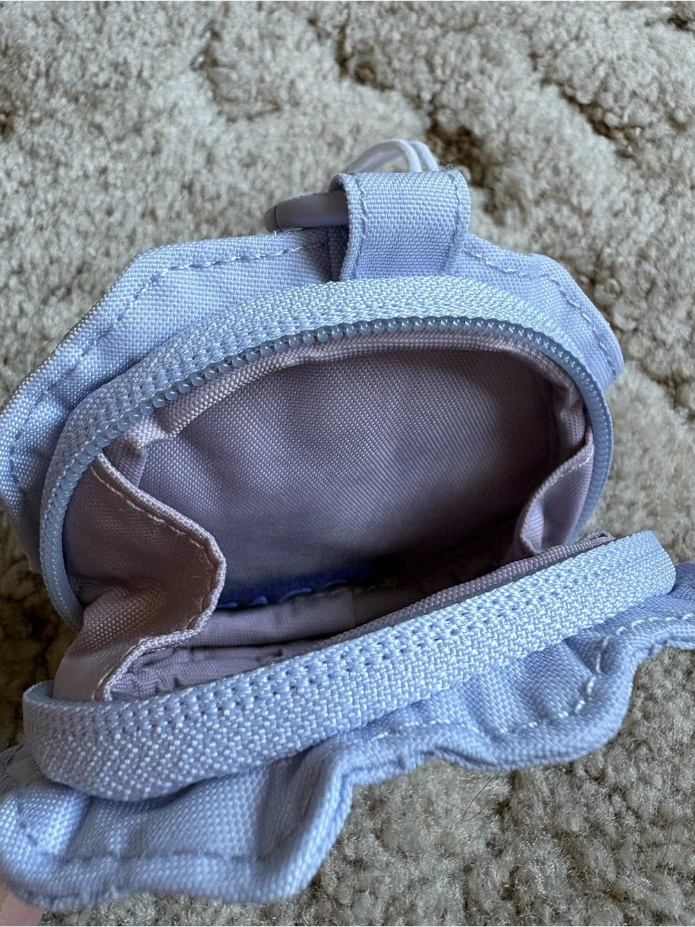 BAGGU Shell Charm in lavender grey - Picture 4 of 4